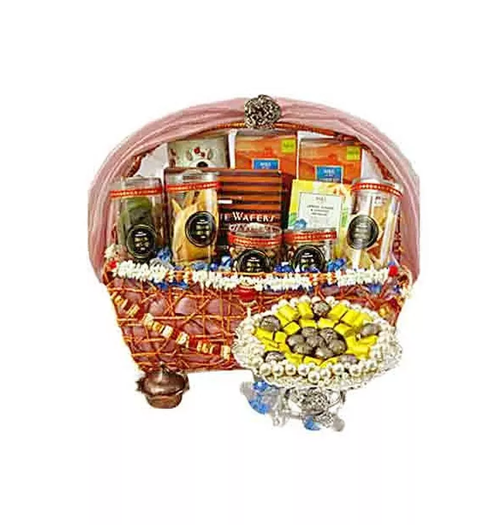 Creative Diwali Gift Set of Chocolates N Goodies